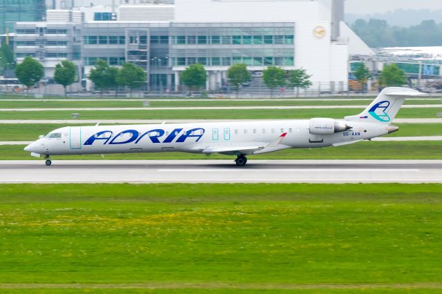 Canadair Regional Jet CRJ-900 (S5-AAN) - 12.05.2016