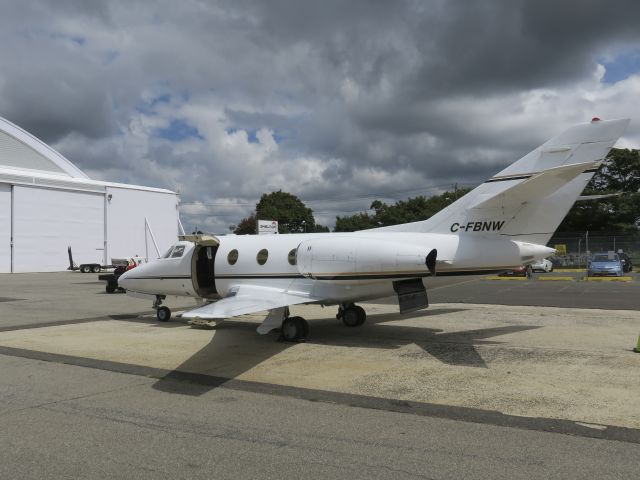 Dassault Falcon 10 (C-FBNW)