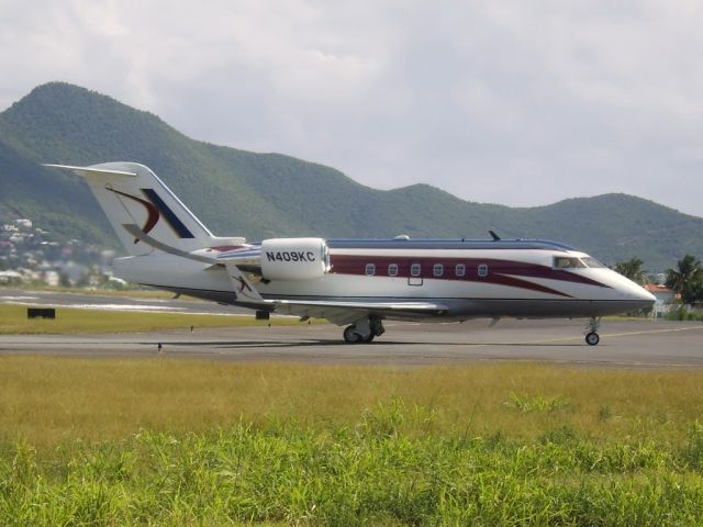 Canadair Challenger (N409KC)