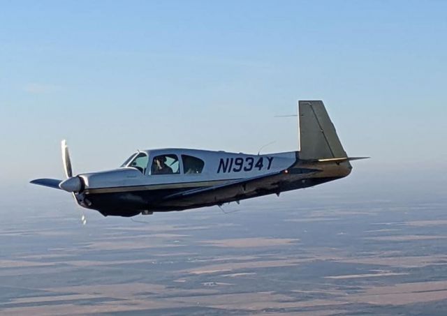 N1934Y — -  1964 Mooney M-20
