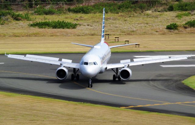 Airbus A320 (N109UW)