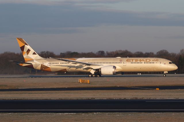 BOEING 787-10 Dreamliner (A6-BME) - ETD16 rolling on 05L, returning to AUH on the first day in revenue service, 2 Feb 2019