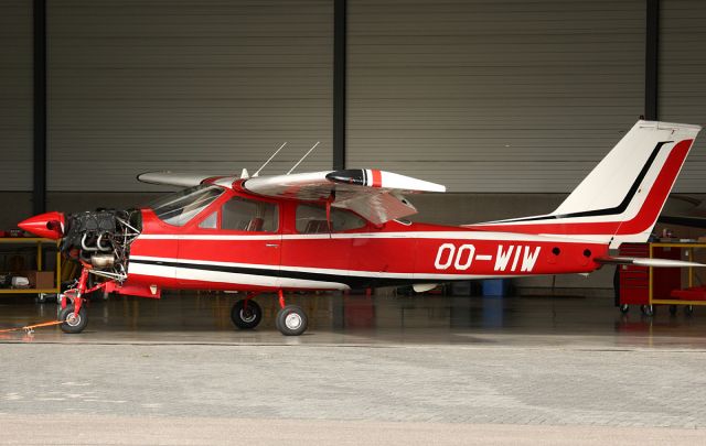 Cessna 177RG Cardinal RG (OO-WIW)