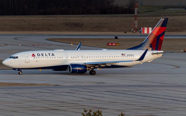 Boeing 737-800 (N388DA) - Delta 2403 taxis to runway 18L for her two hour flight to Orlando.