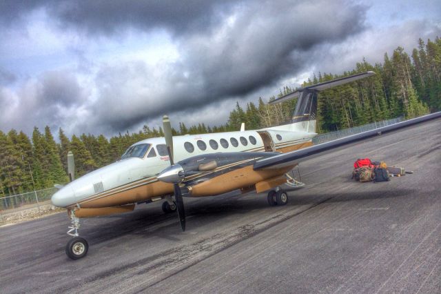 Beechcraft Super King Air 300 (N505SG)