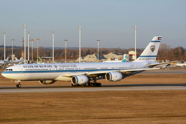 Airbus A340-500 (9K-GBA)