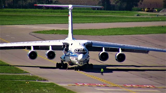 Ilyushin Il-76 —