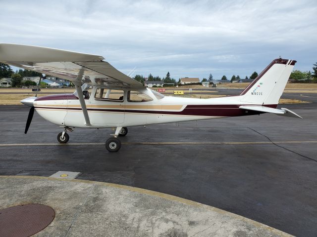 Cessna Skyhawk (N3823S)