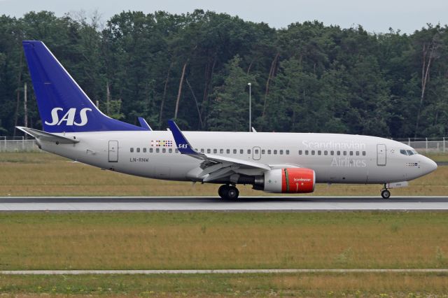 Boeing 737-700 (LN-RNW)