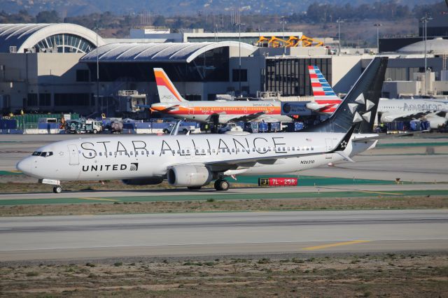 Boeing 737-800 (N26210)