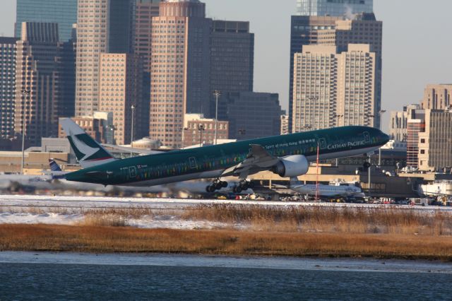 BOEING 777-300ER (B-KPB)