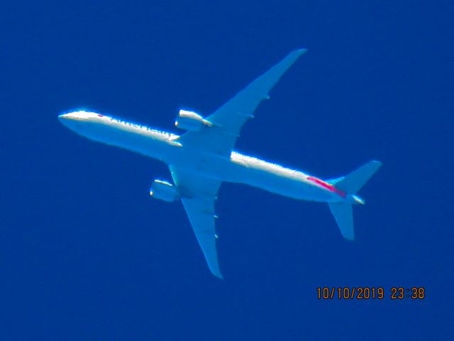 BOEING 777-300ER (N732AN)