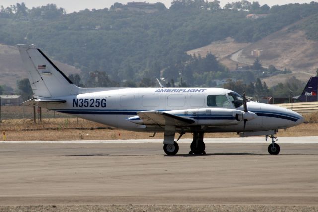 Piper Navajo (N3525G) - 09-Aug-11
