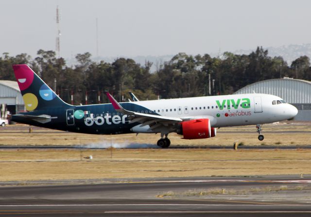 Airbus A320neo (XA-VIU) - Viva Aerobus / Airbus A320-271N / MSN 9216 / XA-VIU "Doters" / MMMX 03/2023