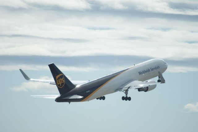 BOEING 767-300 (N316UP) - 5X2992 PDX-BFI 6/13/23