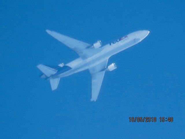 Boeing MD-11 (N525FE)