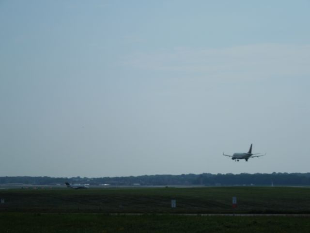 Embraer 170/175 —
