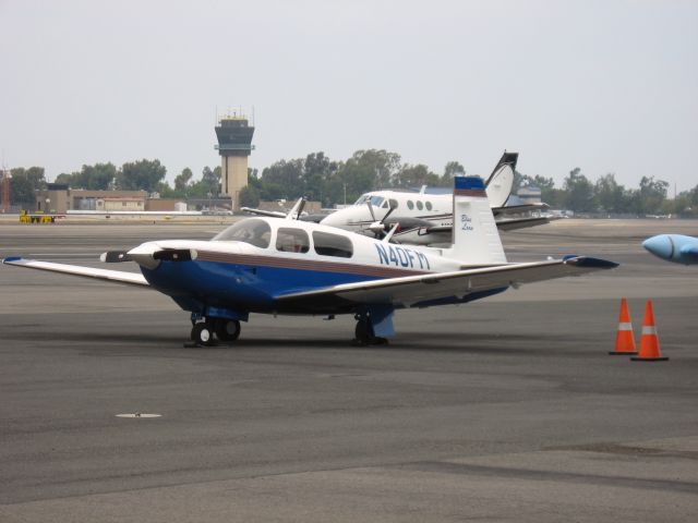 Mooney M-20 Turbo (N40FM) - Parked at Santa Ana