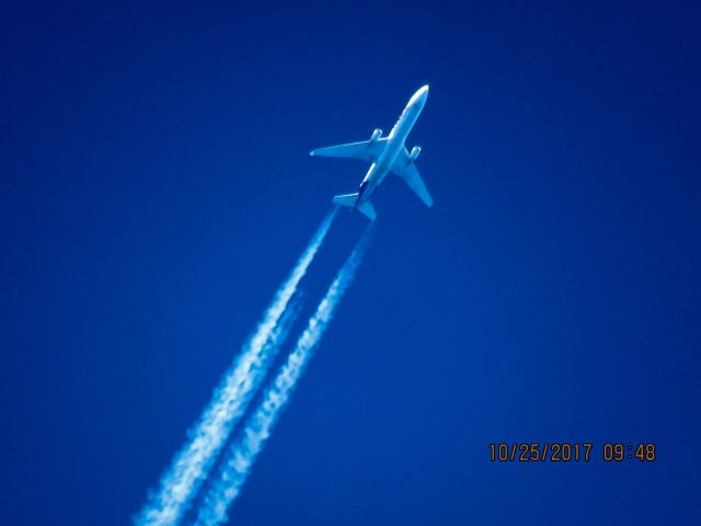 Boeing MD-11 (N616FE)