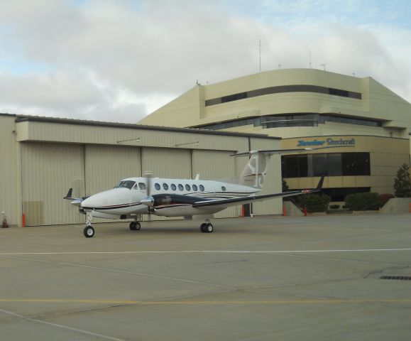 Beechcraft Super King Air 350 (N292TG)