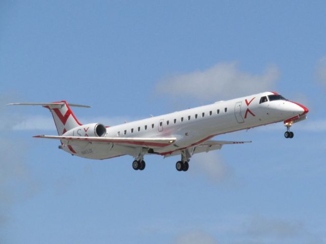 Embraer ERJ-145 (N963JX) - Landing on RWY 20R 