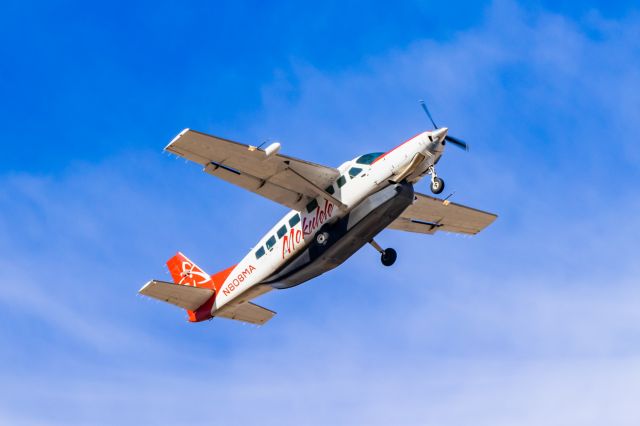 Cessna Caravan (N808MA) - Southern Airways Express Cessna Caravan in Mokulele airlines livery taking off from PHX on 11/22/22. Taken with a Canon 850D and Tamron 70-200 G2 lens.