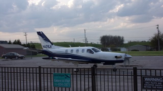 Socata TBM-850 (N401LV)