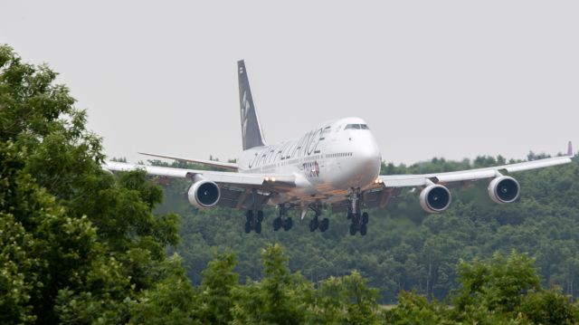 Boeing 747-400 (HS-TGW) - タイ国際航空 - Thai Airways International [TG/THA]br /Boeing 747-4D7br /“Star Alliance Livery”br /Jul.17.2017 New Chitose Airport [CTS/RJCC] JAPAN