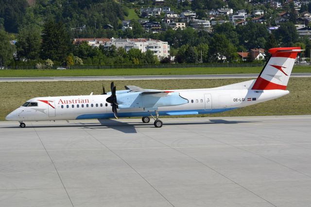 de Havilland Dash 8-400 (OE-LGI)