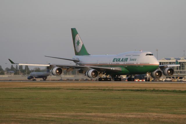 Boeing 747-400 (B-16411) - August 3, 2009 - landed Vancouver in the setting sun