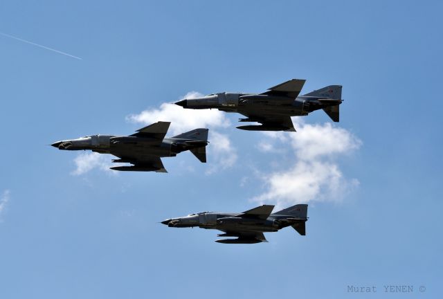 McDonnell Douglas F-4 Phantom 2 (73-1031) - F-4E/2020 Formation flight over Cigli Air Base, LTBL-IGL