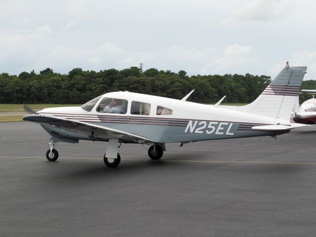 Piper Cherokee (N25EL)