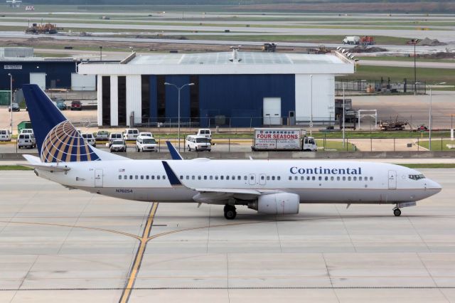 Boeing 737-800 (N76254) - Taken On 03-19-2011