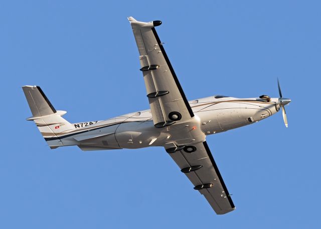 Pilatus PC-12 (N72AZ)