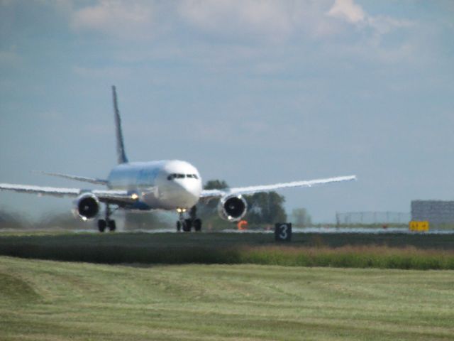 BOEING 767-300 (N1997A) - Amazon Prime 1 departing Wilmington Air Park