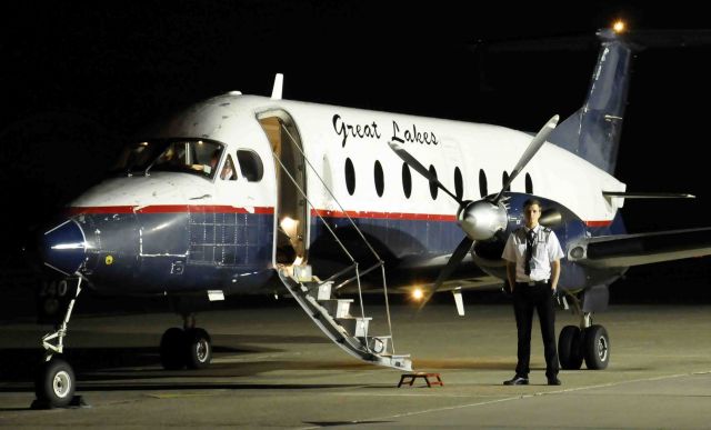 Beechcraft 1900 (N240GL)