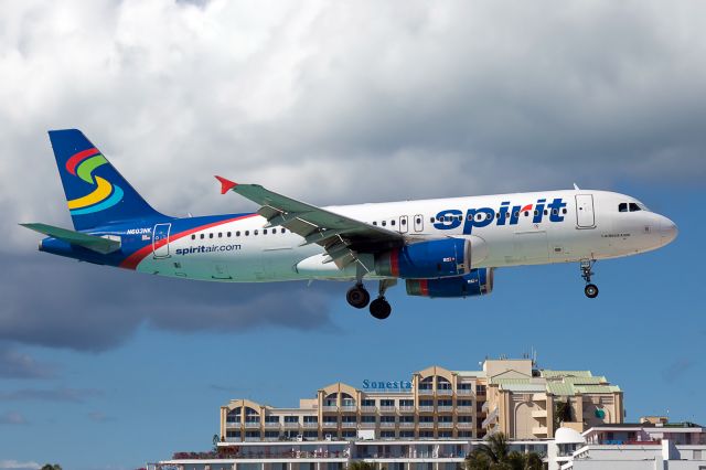 Airbus A320 (N603NK) - My first photo of a Spirit Airlines Plane - Feb 18, 2012