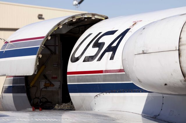 Dassault Falcon 20 (N827AA)