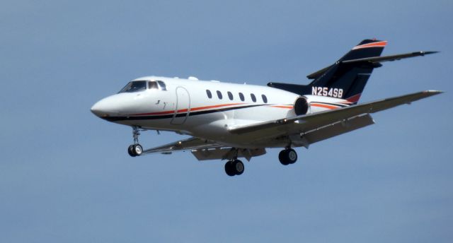 Hawker 800 (N254SB) - On short final is this 2003 Raytheon Hawker 800XP in the Spring of 2022.