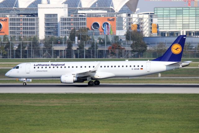 Embraer ERJ-190 (D-AEMB)