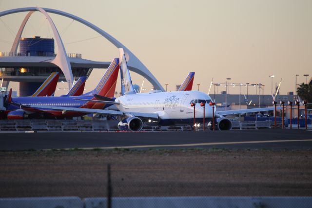 Airbus A320 (N510JB)