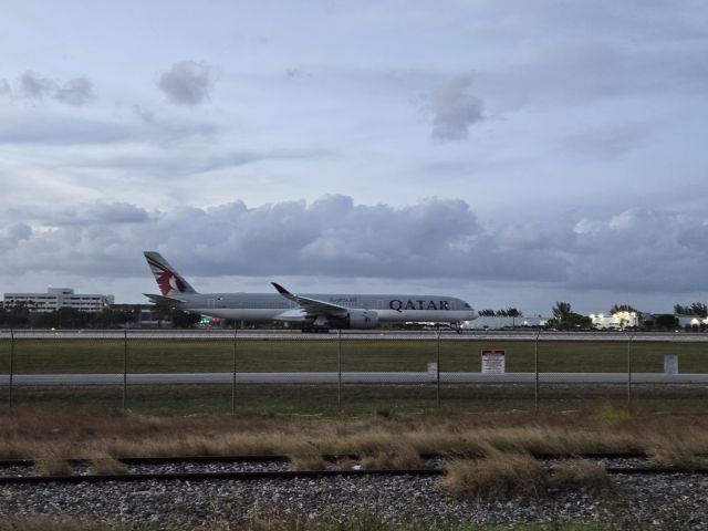 Airbus A350-1000 (A7-ANB) - Takeoff Roll for Doha,Qatar(DOH/OTHH)