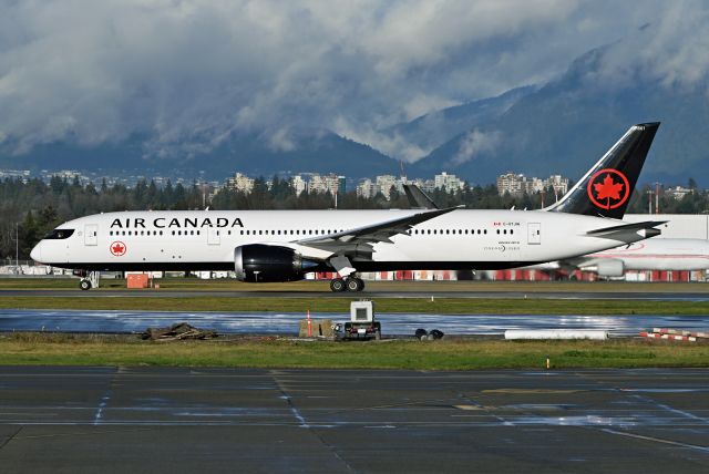 Boeing 787-9 Dreamliner (C-GYJW)