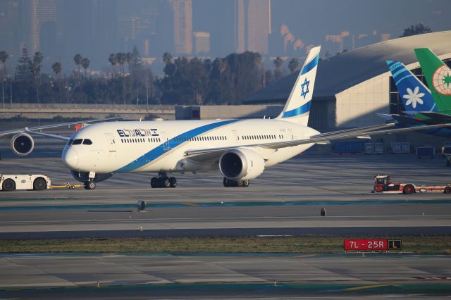 Boeing 787-9 Dreamliner (4X-EDB)