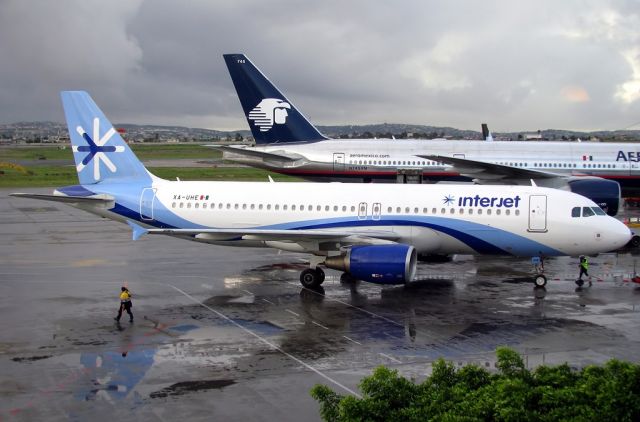 BOEING 767-200 (N745AM) - Aeromexico and Interjet