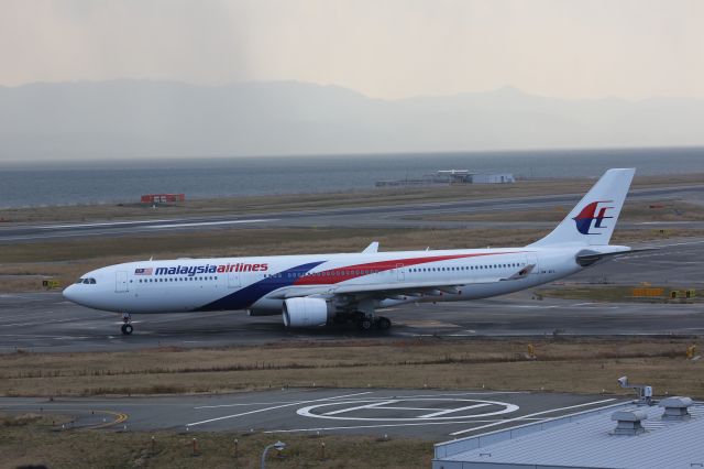 Airbus A330-300 (9M-MTL)