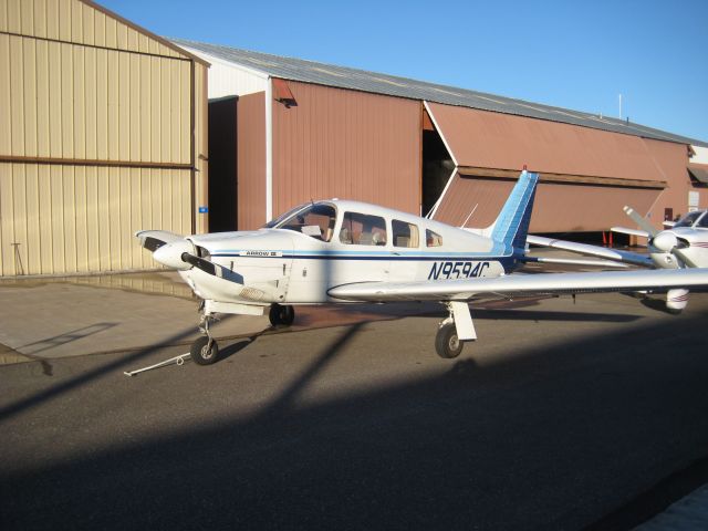 Piper Cherokee Arrow (N9594C)