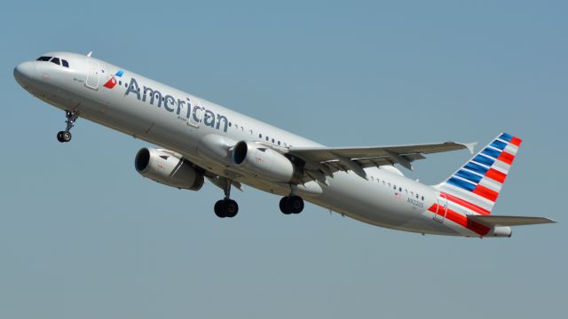 Airbus A321 (N922US) - 4/4/21