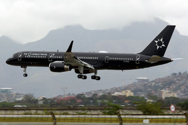 Boeing 757-200 (G-TCSX)