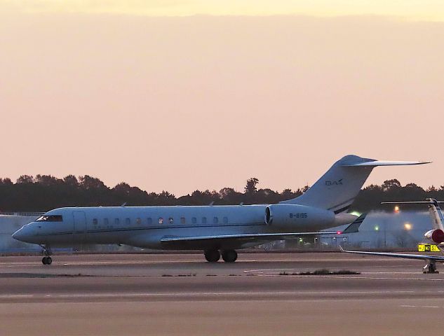 Bombardier Global Express (B-8195) - I took this picture on Nov 18, 2019.